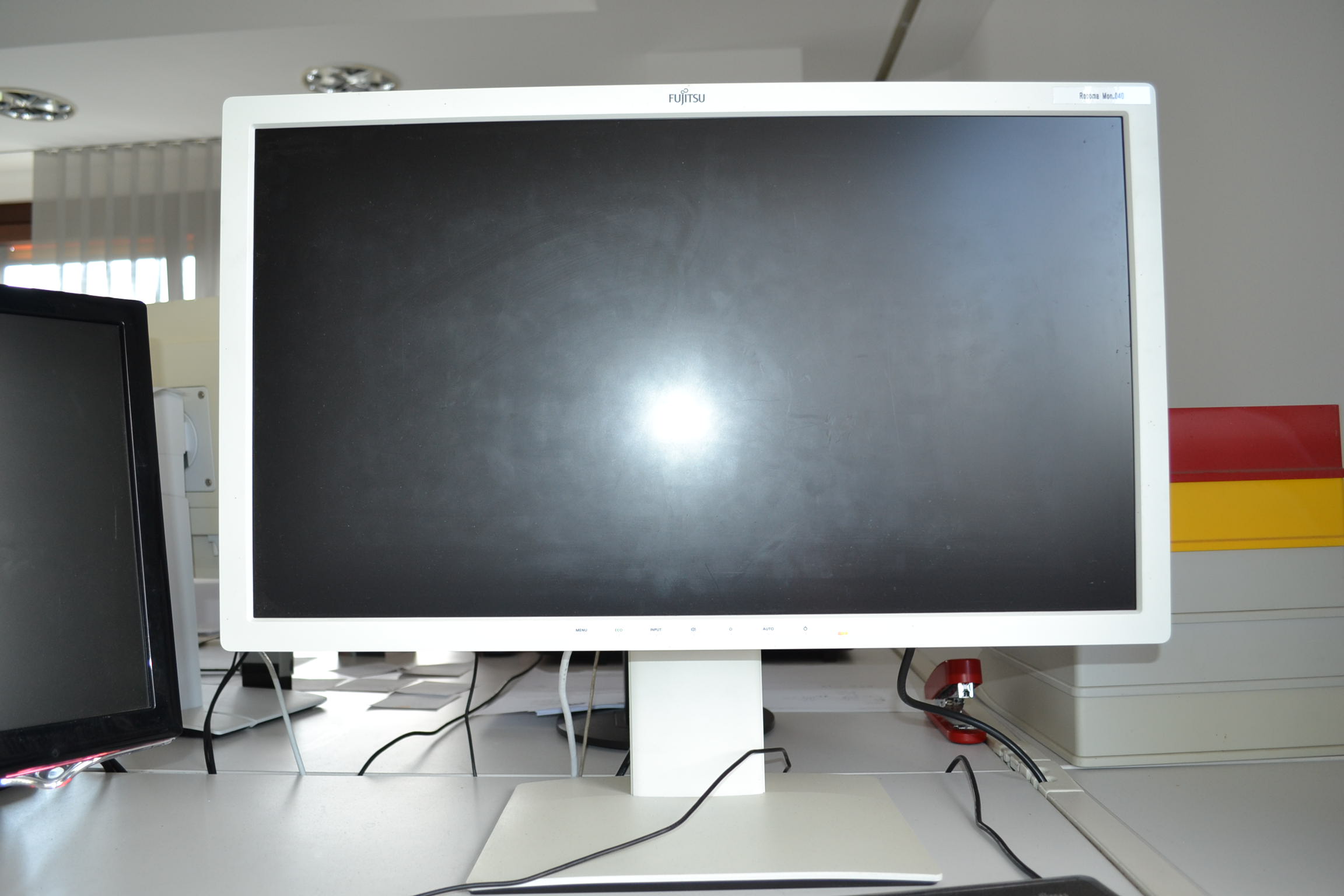 1 27"-LED-Monitor Fujitsu