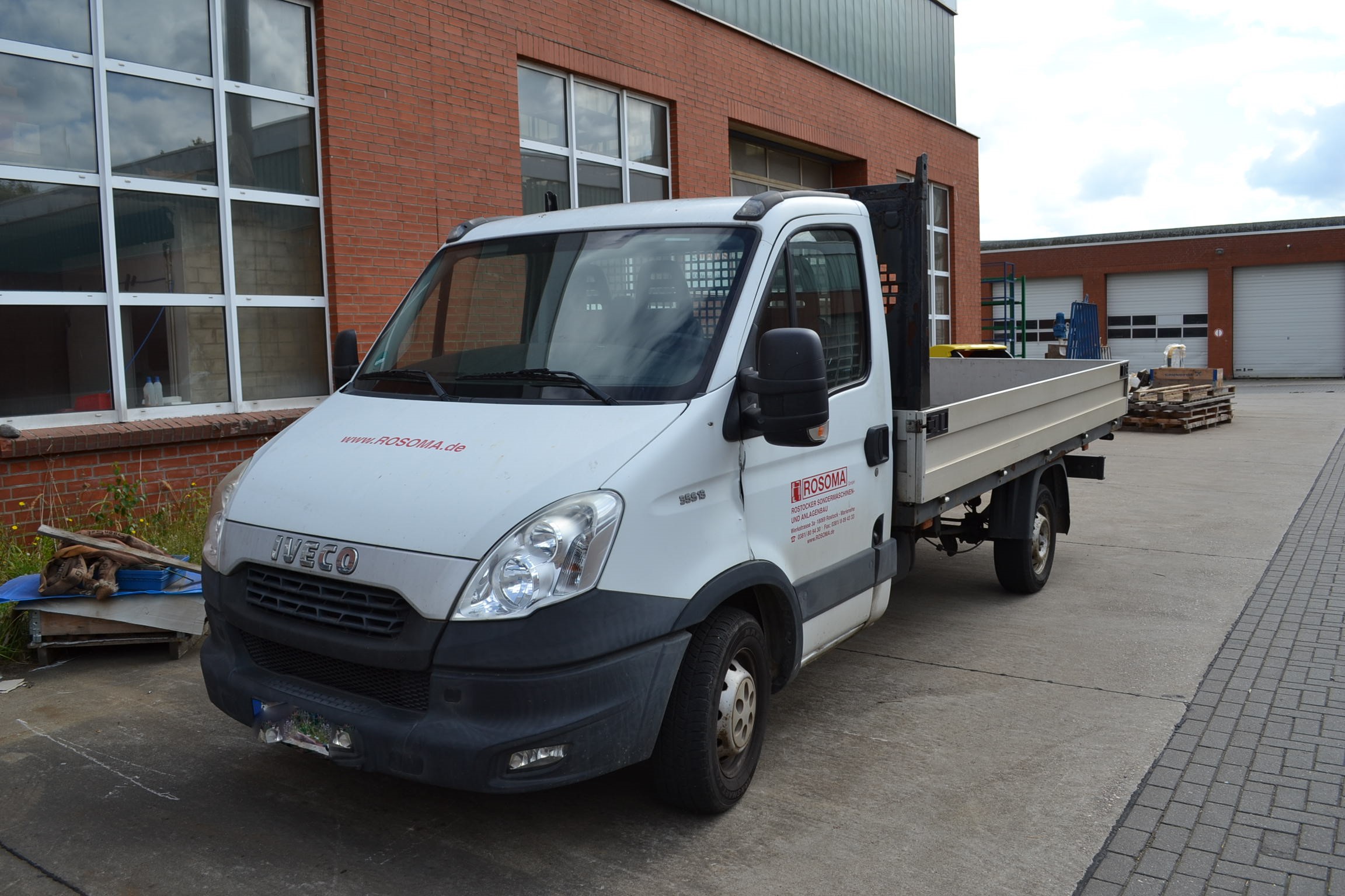 Iveco Daily 35-S13 Flatbed