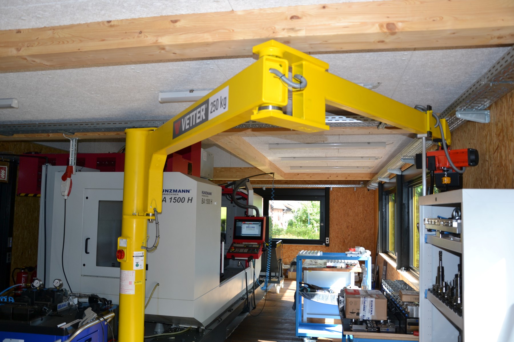 Column-mounted slewing crane Vetter BS2.5-4.0