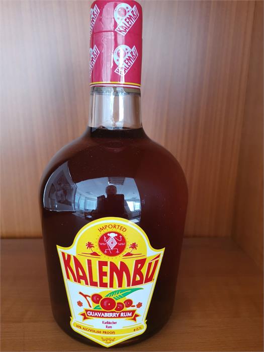 Rum-Getränke Kalembu Nationalgetränk der Dominikanischen Republik (Partie)