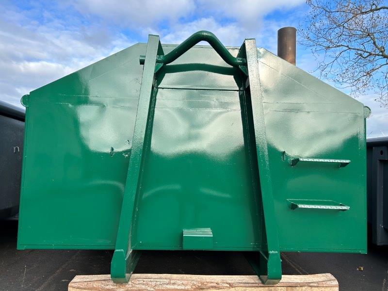 Roll-off container 9 m³ (drive-over flap)