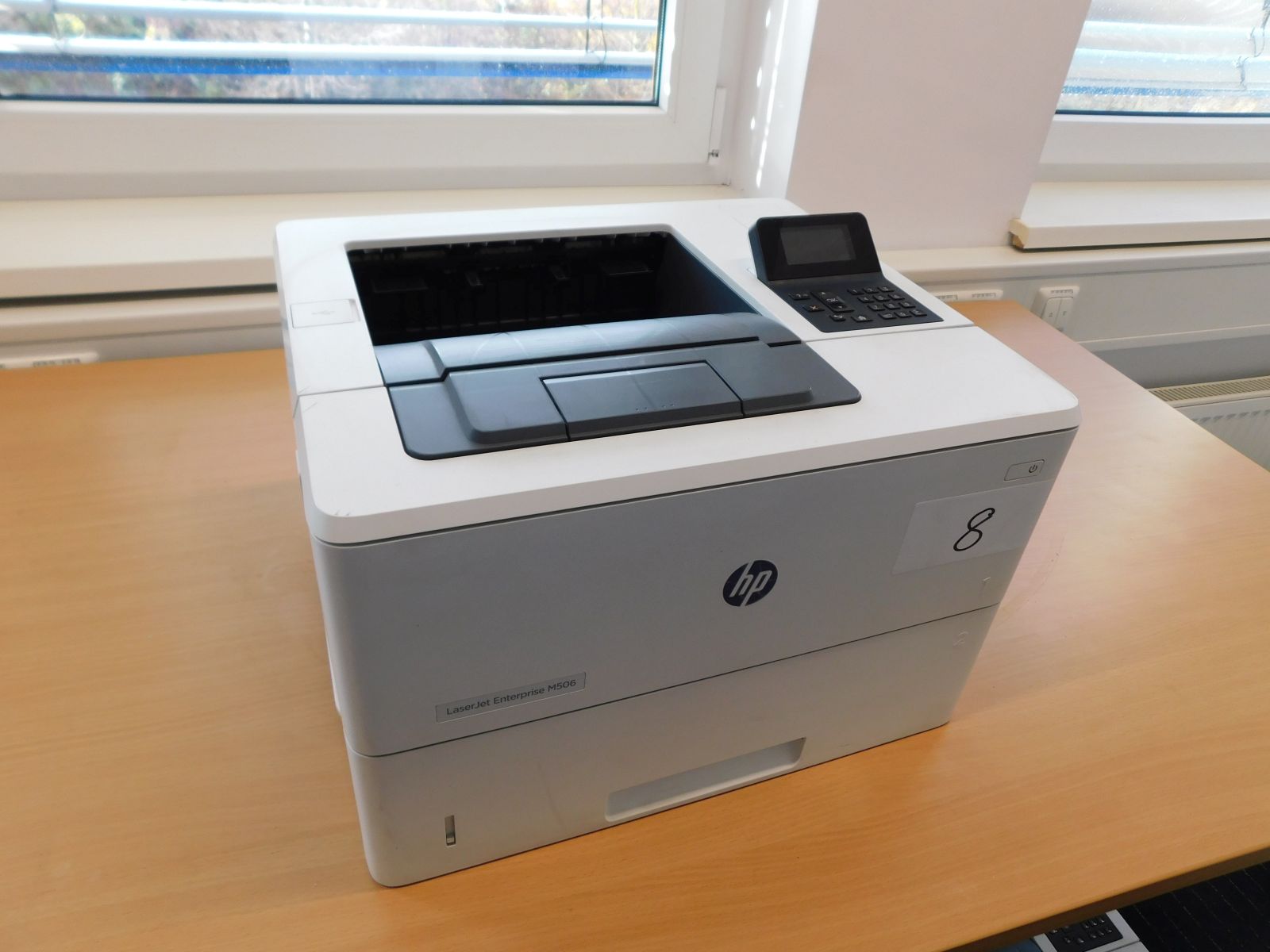 1x HP Laserjet printer Enterprise M506