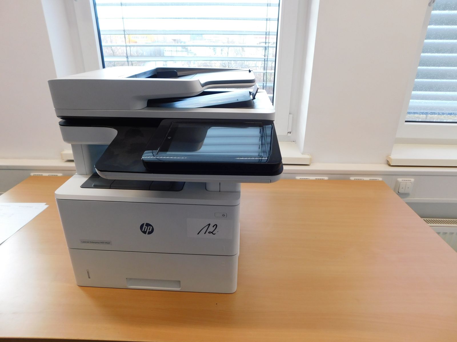 1xHP Laserjet printer Enterprise MFP M527