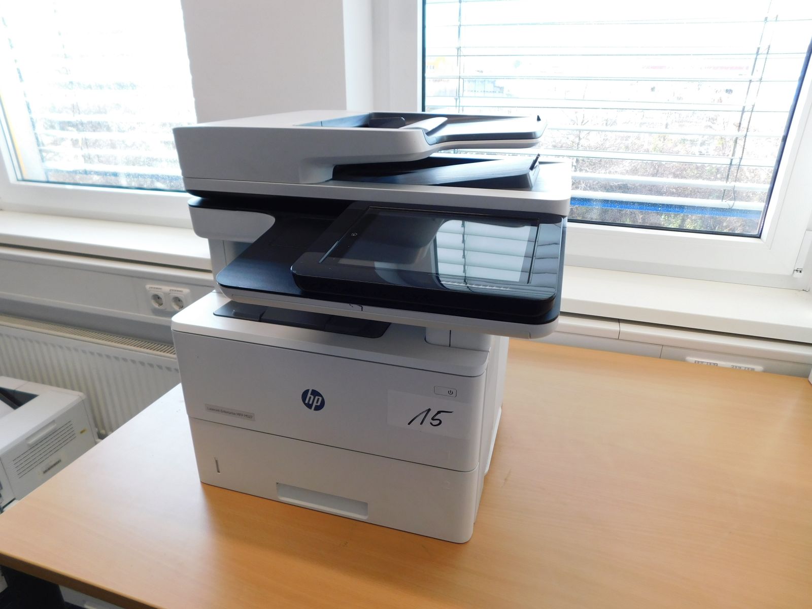 1x HP Laserjet printer Enterprise MFP M527