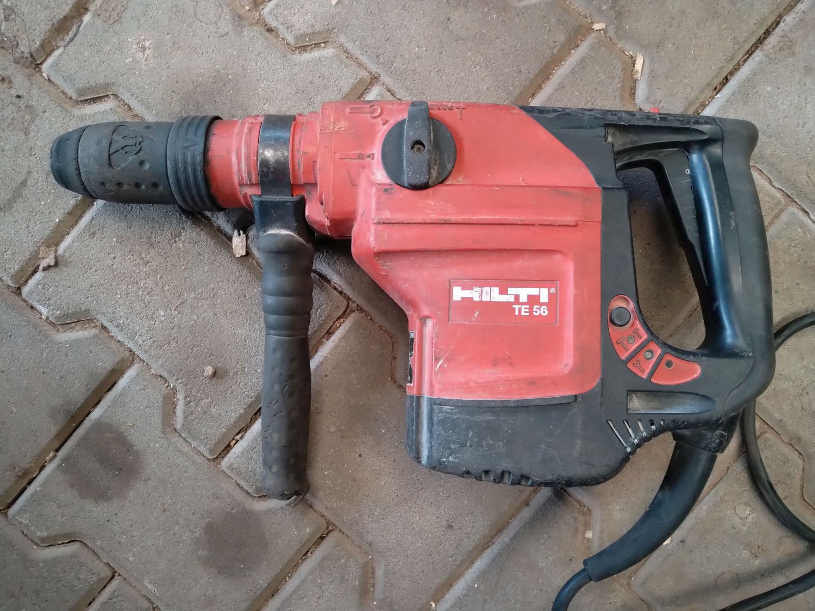 Hilti TE56 hammer drill